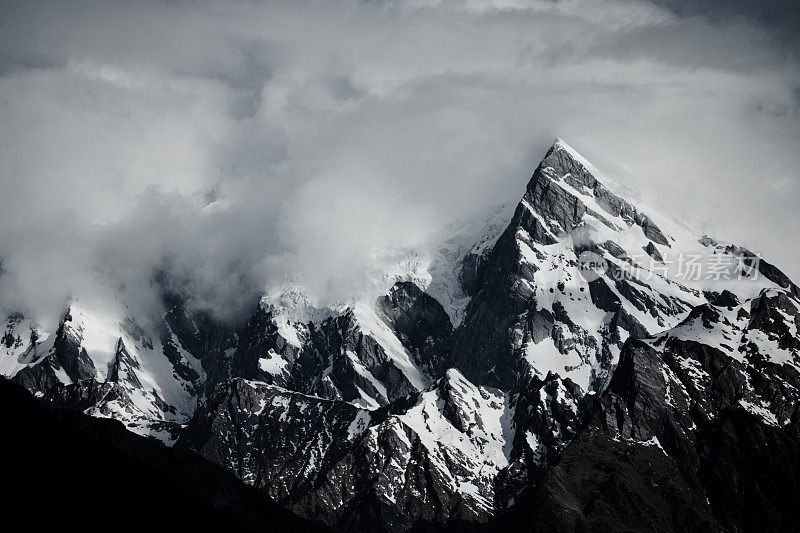 冬天的风景，山顶