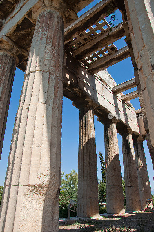 赫菲斯托斯神庙在阿格拉的细节。希腊雅典。