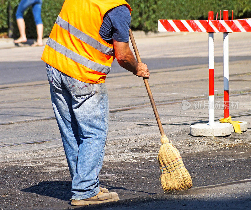 街道清洁工正在工作