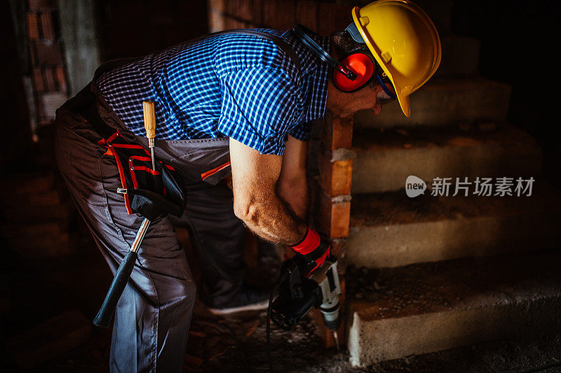 高层建筑工人