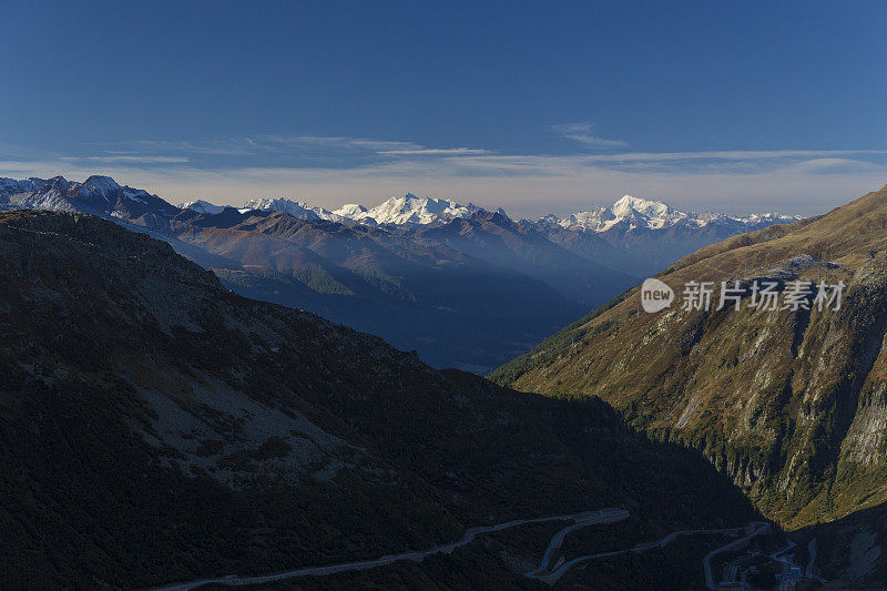 罗纳冰川的山景