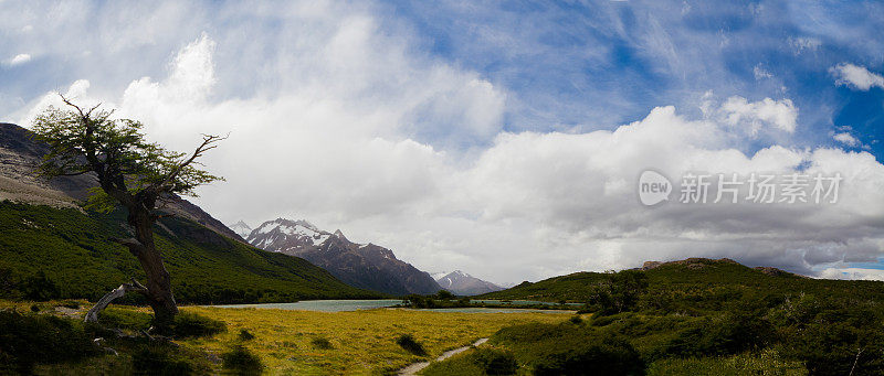 南美巴塔哥尼亚阿根廷冰川国家公园菲茨罗伊山附近的Hijo湖