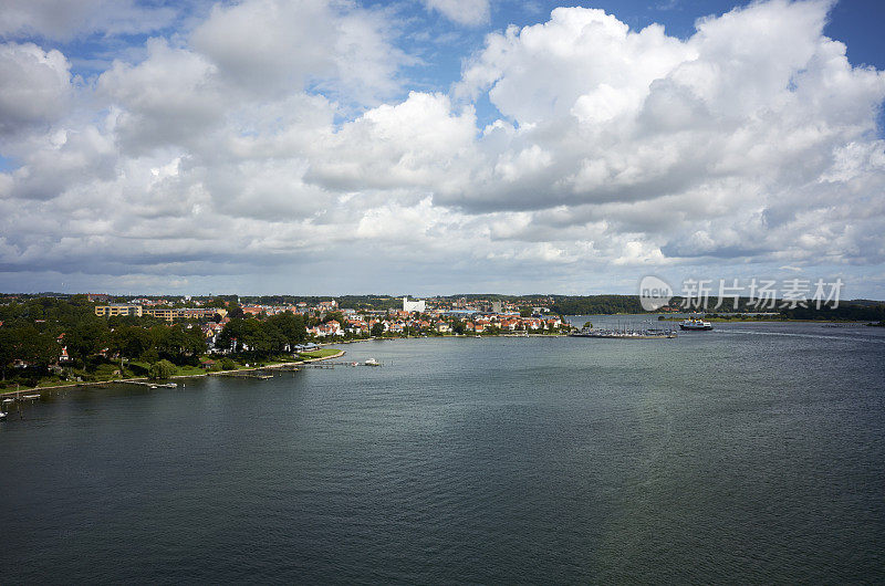 从Ærø乘渡船到斯文堡