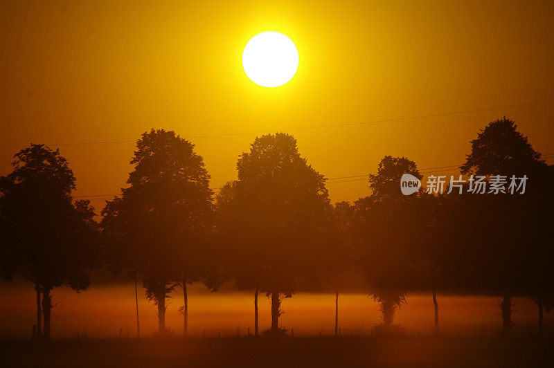 乡村的日出