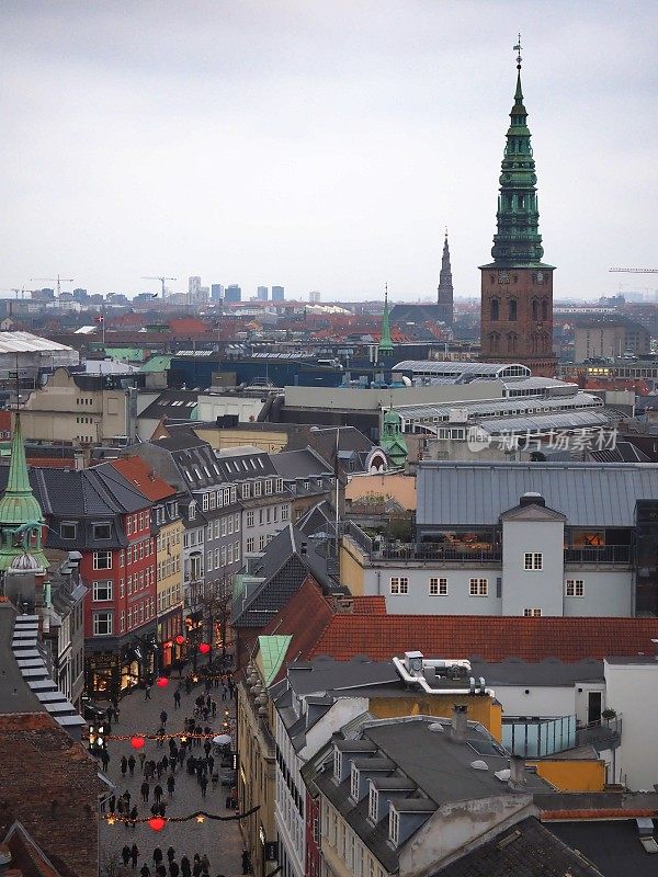 从Kobmagergade街鸟瞰哥本哈根
