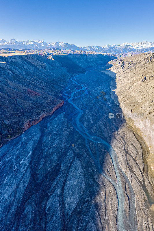 美丽的新疆河谷