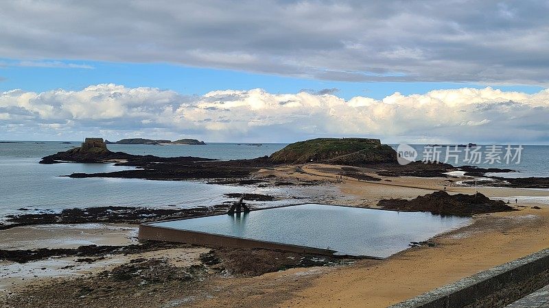 法国布列塔尼圣马洛的海水池