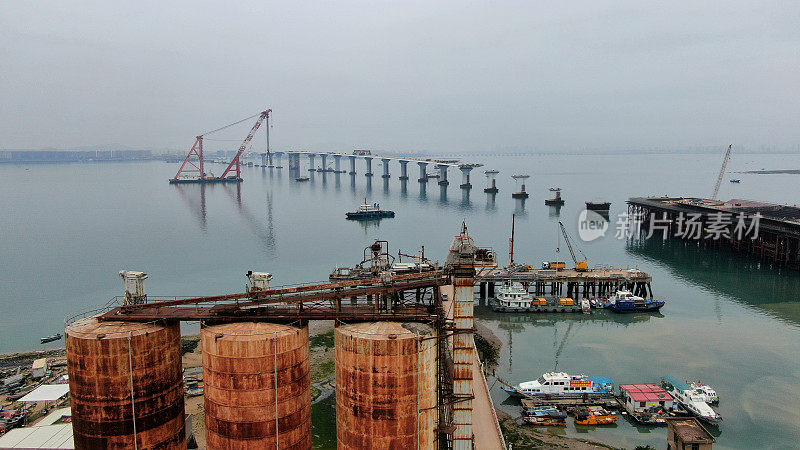 海湾大桥建设