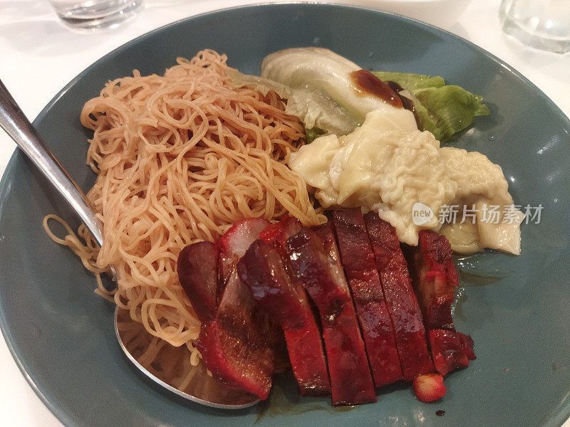 味勋配饺子和叉烧肉