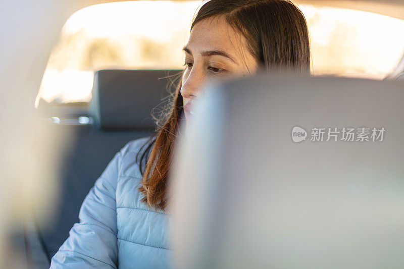 西班牙女性朋友美国西部户外旅行照片系列