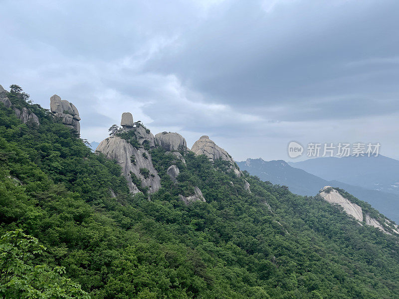 韩国首尔的道峰山五峰岭