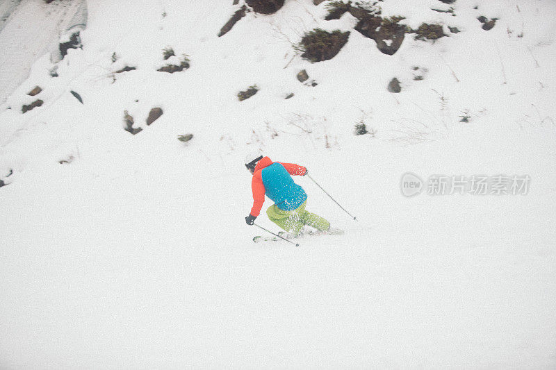 粉滑雪