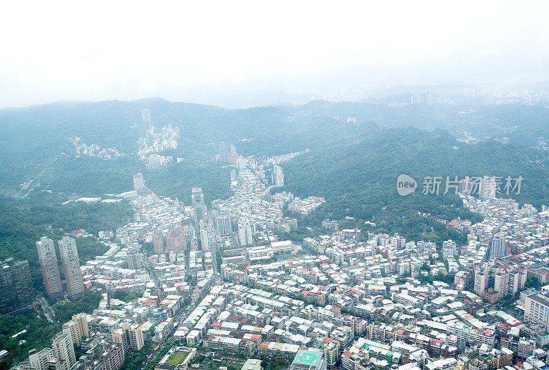 台湾台北——2018年11月28日，台北城市景观一览最高的101大厦
