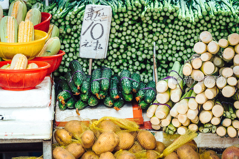 中国香港的街市摊位，卖新鲜蔬菜