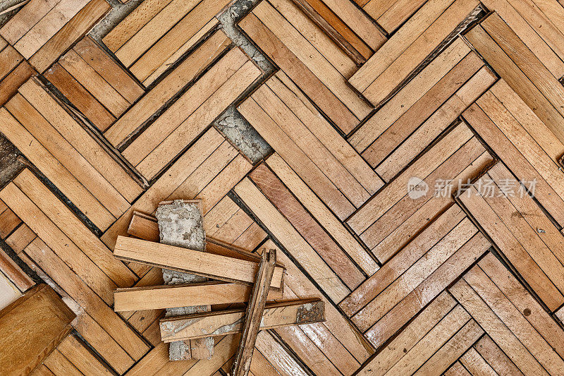 损坏木地板