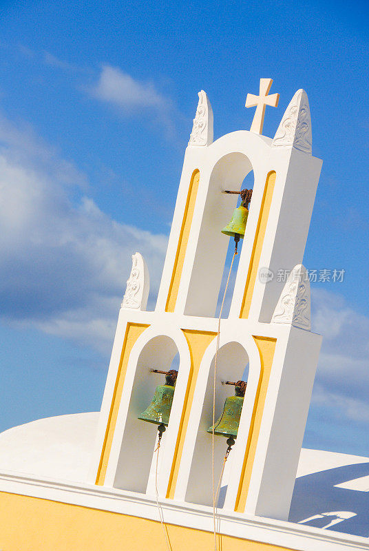 圣托里尼岛一座东正教教堂的钟楼