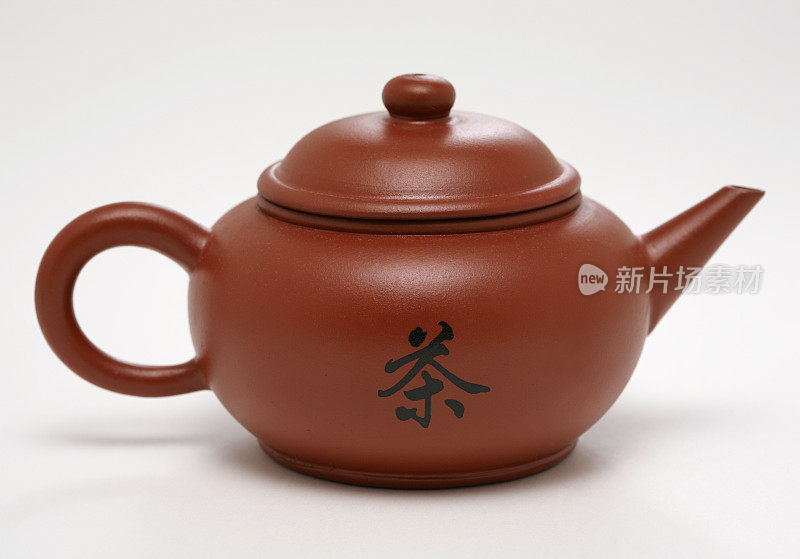 中国陶土一顶茶壶，有茶的特色