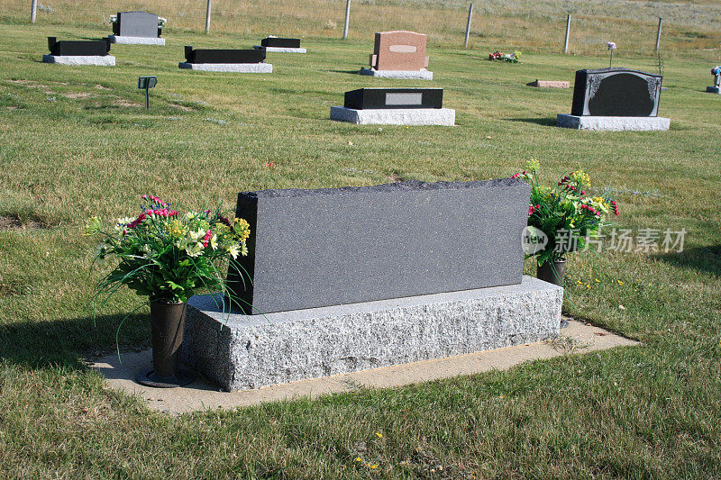 墓碑在墓园