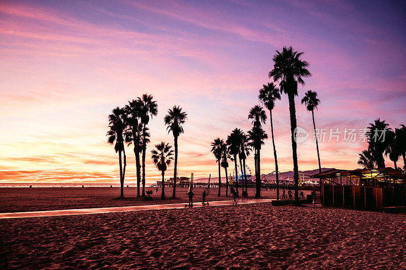加州美丽的日落在圣塔莫尼卡-洛杉矶