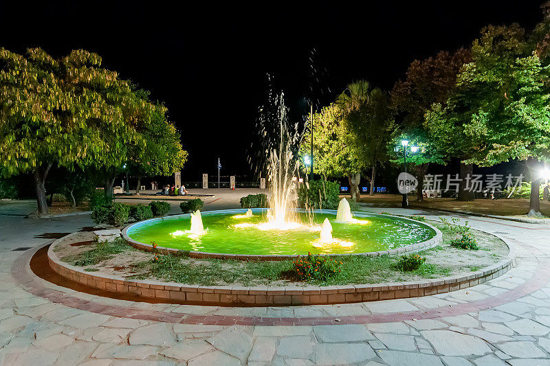 希腊卡利西亚市中心的喷泉