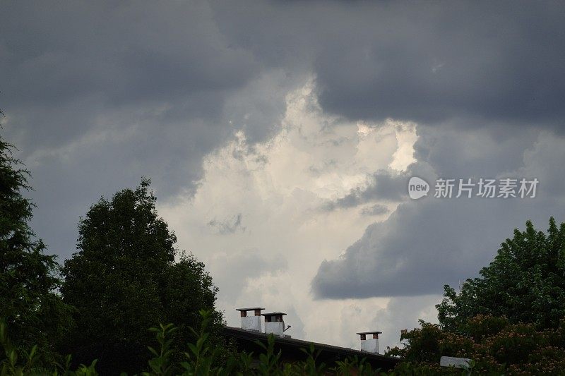 雷雨