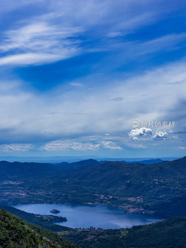 奥尔塔湖的全景