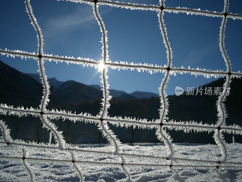 白雪皑皑的瓦尔西亚风景