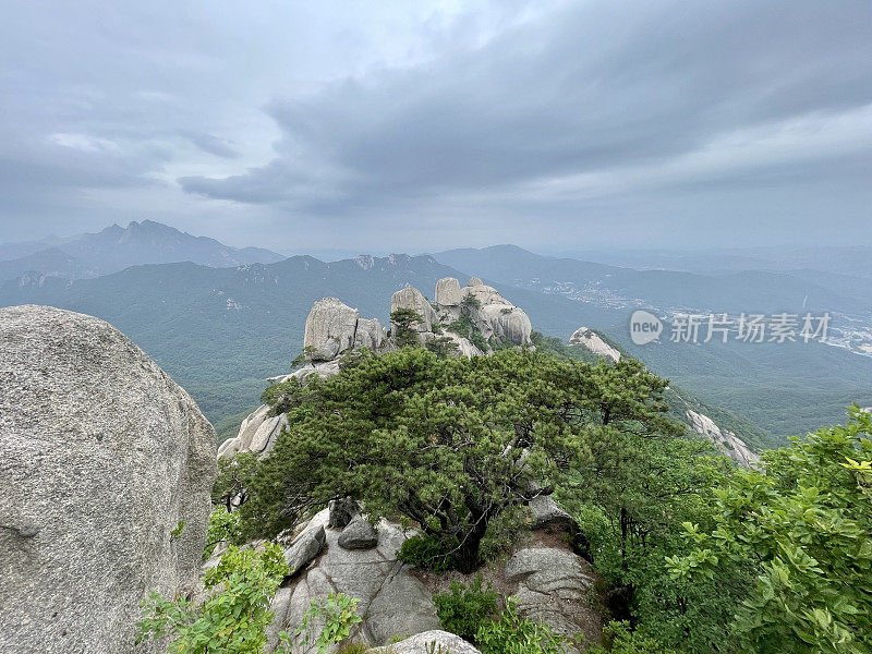 韩国首尔的道峰山五峰岭