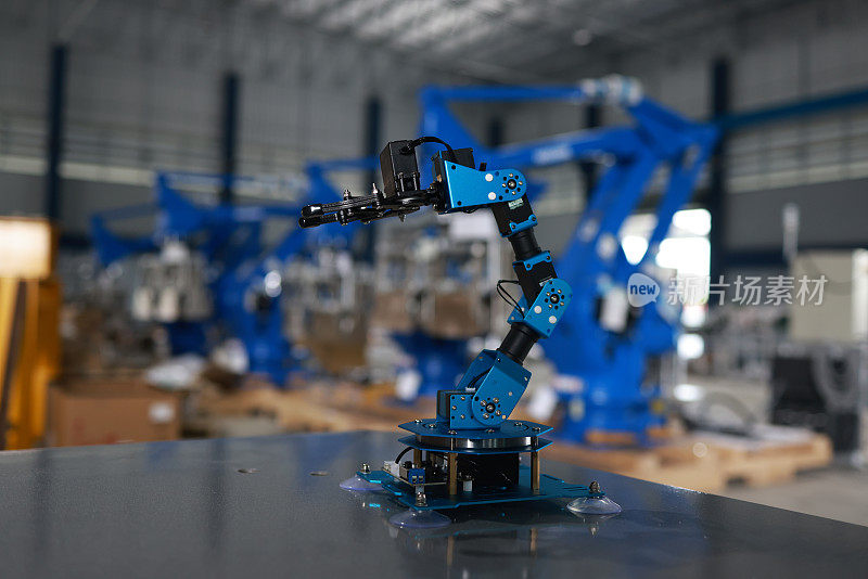 机械臂机械手人工智能技术，批量生产生产机械行业，3d模型渲染现代未来概念。