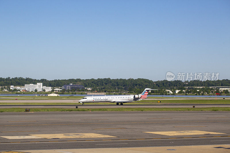 美国鹰庞巴迪CRJ-900LR飞机N583NN在DCA机场