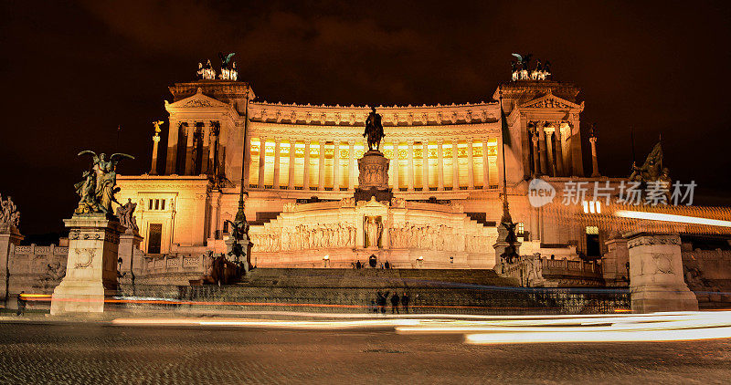 罗马之夜-维克多·伊曼纽尔二世纪念碑