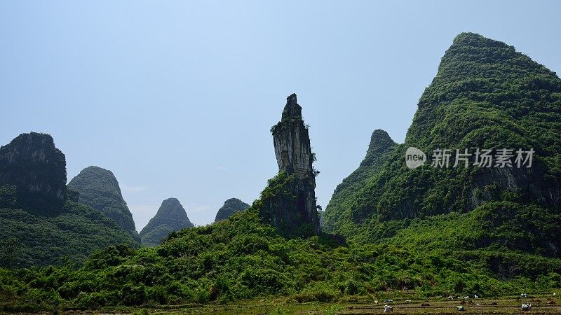 奇怪的山峰