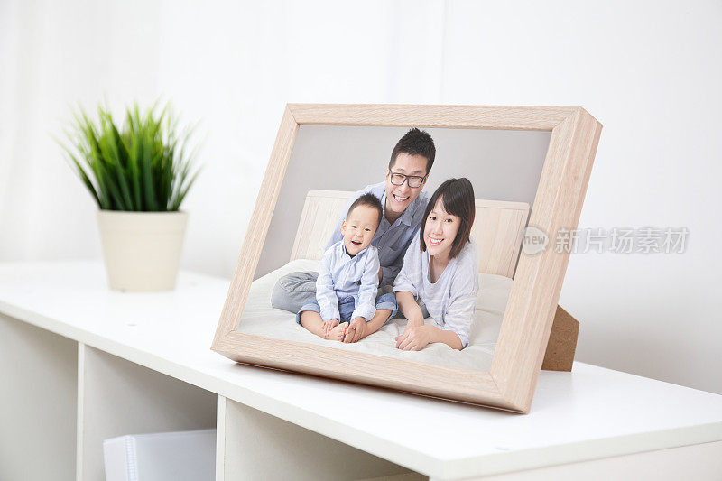 幸福的家庭照片