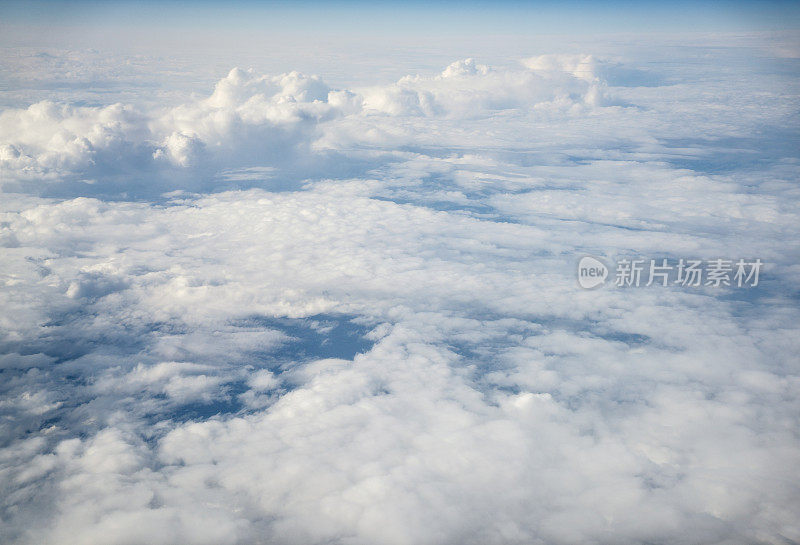 云彩和天空