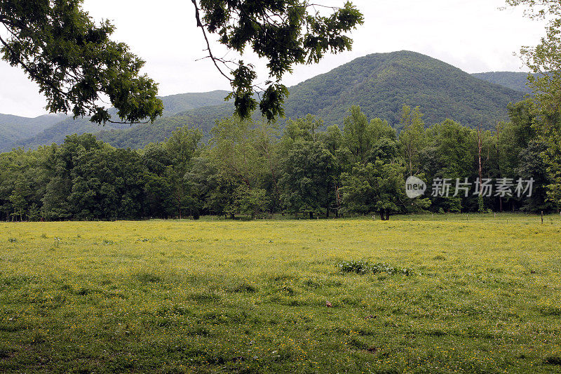 斯莫基山脉