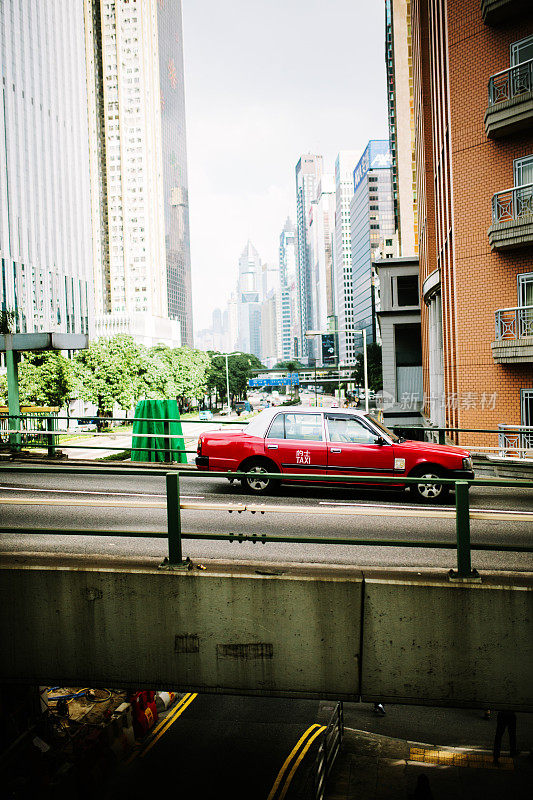 的士过桥，香港