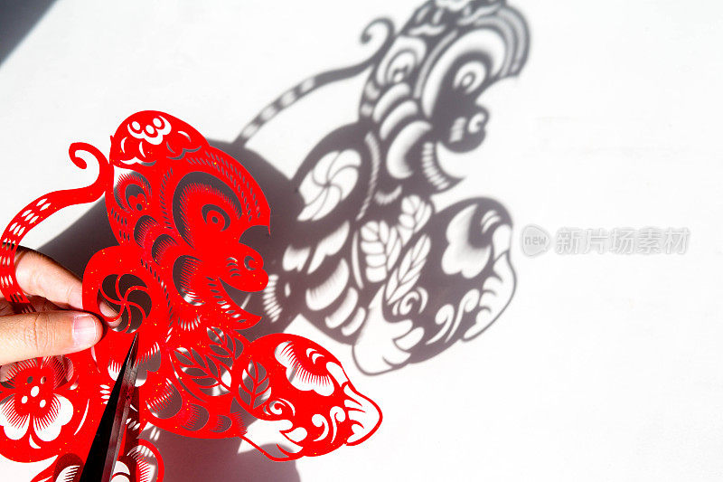 中国农历猴年的剪纸装饰