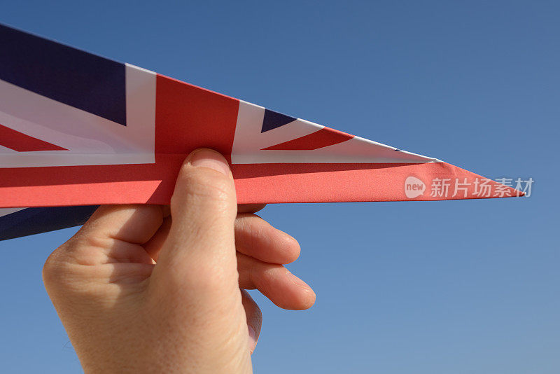 英国脱欧起飞-英国国旗纸飞机起飞