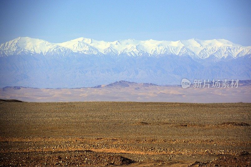 戈壁沙漠景观，甘肃，中国