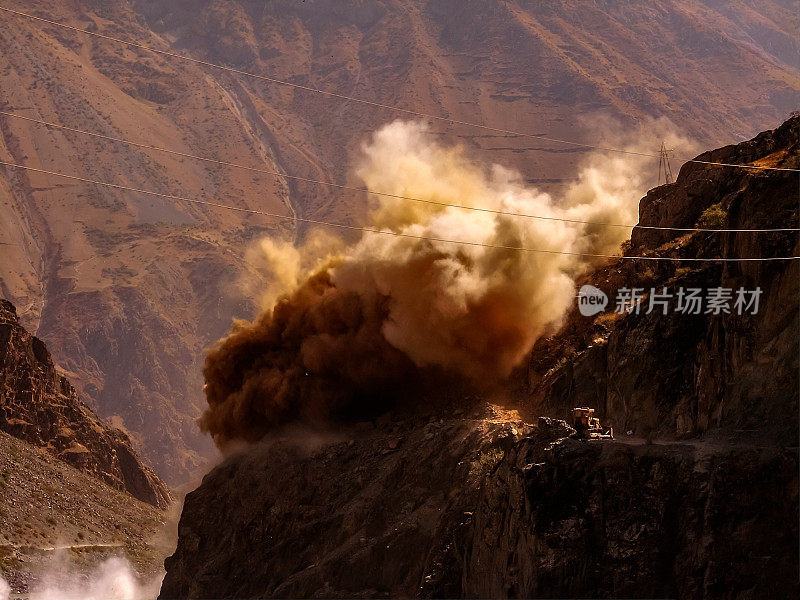 道路建设中爆破爆破