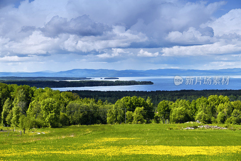 西尔扬湖，位于瑞典中部的达拉那省
