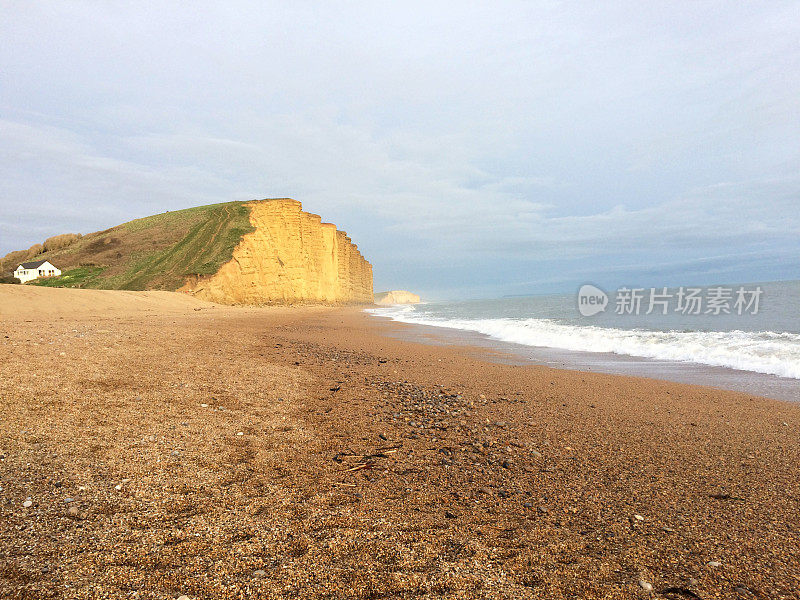 英国多塞特的西湾海滩