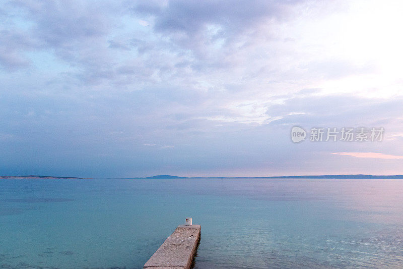 平静的海