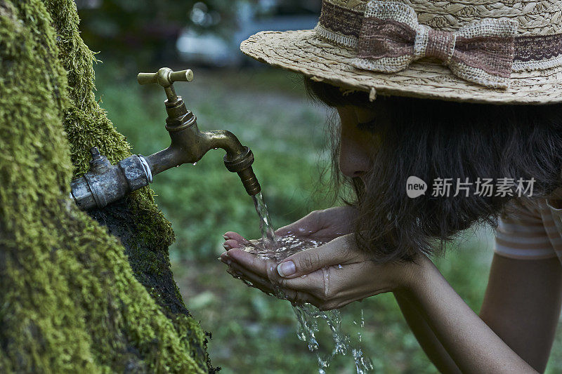 自然水喝