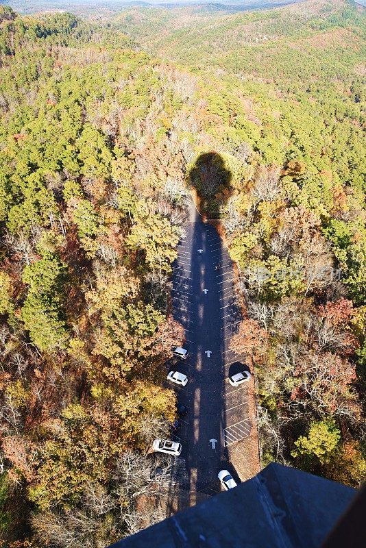 温泉山塔的景色