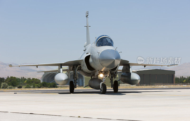 JF-17雷电战斗机