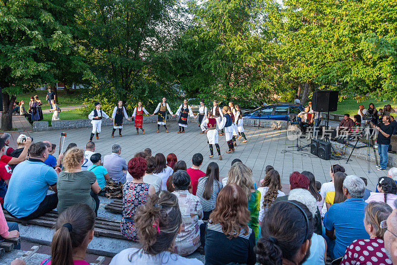 塞尔维亚民族民间舞蹈Kolo。