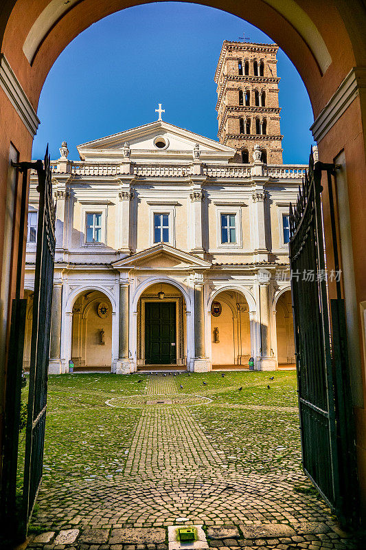 罗马阿文丁山上的博尼法西奥和阿莱西奥大教堂