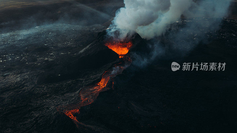 冰岛Fagradalsfjall火山喷发的鸟瞰图