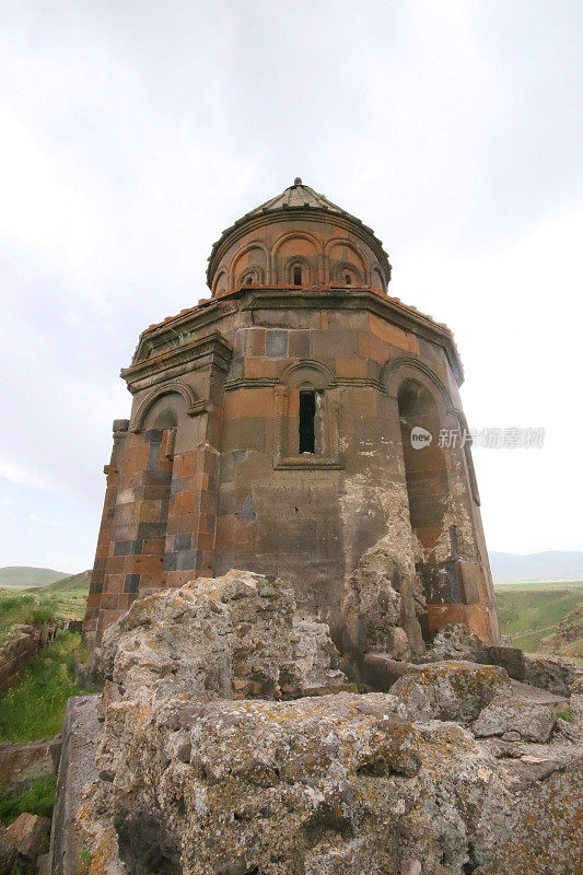历史名城阿尼的一座教堂的废墟